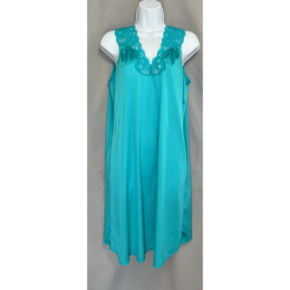 VTG Vanity Fair Full Slip Teal Blue Romantic Lace Made in USA Sissy Small Y2K